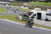 Vintage-motorcycle-club;eventdigitalimages;mallory-park;mallory-park-trackday-photographs;no-limits-trackdays;peter-wileman-photography;trackday-digital-images;trackday-photos;vmcc-festival-1000-bikes-photographs